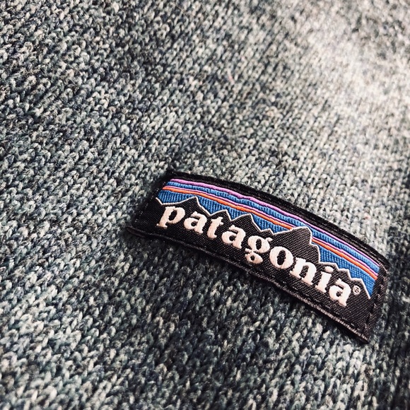 Patagonia Quarter Zip - Picture 2 of 3